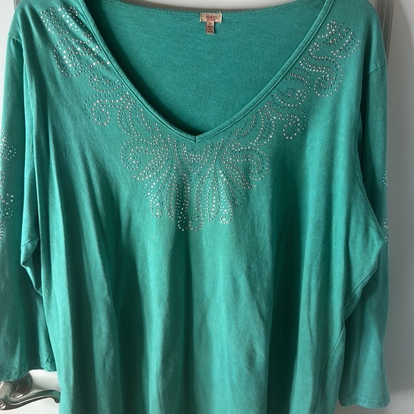 Reba women plus size top - Picture 3 of 6